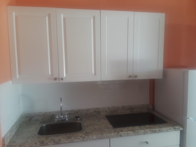 2061 NW 188th Ter in Miami Gardens, FL - Building Photo - Building Photo