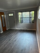 938 Stocker Ave in Flint, MI - Building Photo - Building Photo