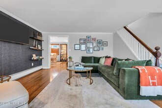 115 10th Ave in Spring Lake, NJ - Foto de edificio - Building Photo