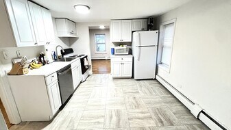 50 Conant St, Unit A in Danvers, MA - Building Photo