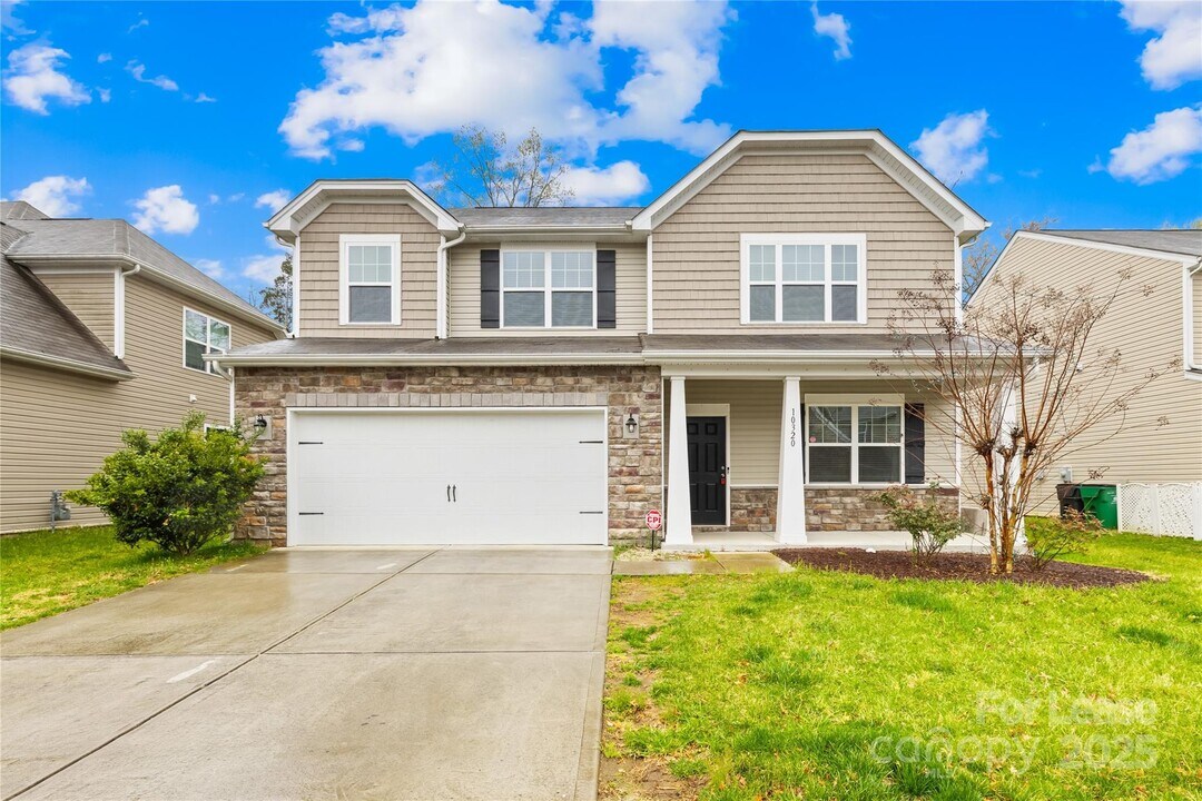 10320 Ebbets Rd in Charlotte, NC - Building Photo
