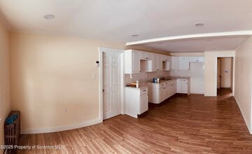 3269 Cedar Ave in Scranton, PA - Building Photo - Building Photo