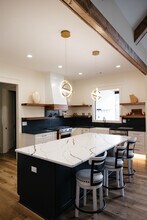 1031 Pinehurst Dr in Greensboro, GA - Building Photo - Building Photo