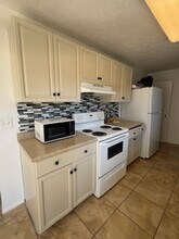 104 Boskind Rd, Unit 104 Boskind in Indialantic, FL - Foto de edificio - Building Photo