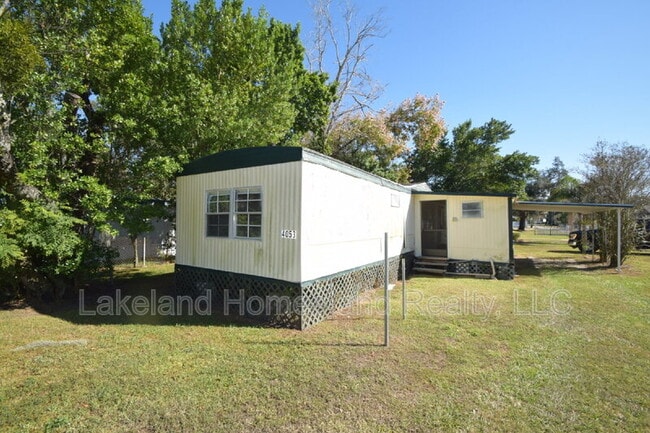 property at 4053 Bay Ave SE