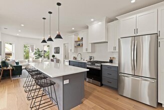 101 Glenwood Rd in Somerville, MA - Building Photo - Building Photo