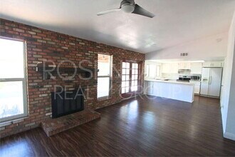 621 W Los Lagos Vista Ave in Mesa, AZ - Building Photo - Building Photo