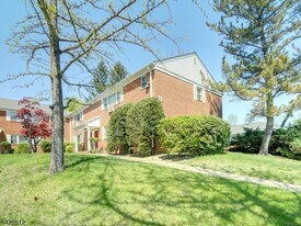 2467 NJ-10 in Morris Plains, NJ - Building Photo