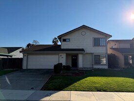 876 Shellwood Way in Sacramento, CA - Building Photo