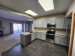 917 Pope Street, Unit 917 Pope Street in Lake Mills, WI - Building Photo - Building Photo