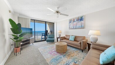 7205 Thomas Dr in Panama City Beach, FL - Building Photo - Building Photo