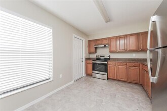 607 Estrada Ln in Kissimmee, FL - Building Photo - Building Photo