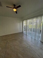 1940 Debbie St in Sarasota, FL - Building Photo - Building Photo