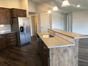 3054 NW Dogwood Ave in Redmond, OR - Building Photo - Building Photo