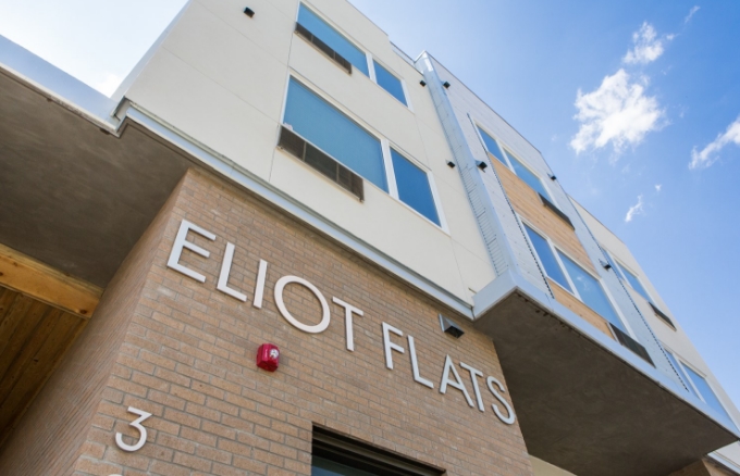 Eliot Flats in Denver, CO - Building Photo