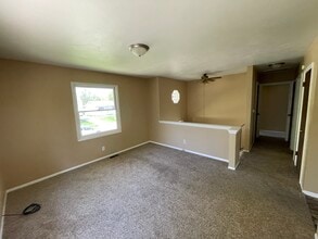 9419 13 1/2 St W in Rock Island, IL - Foto de edificio - Building Photo