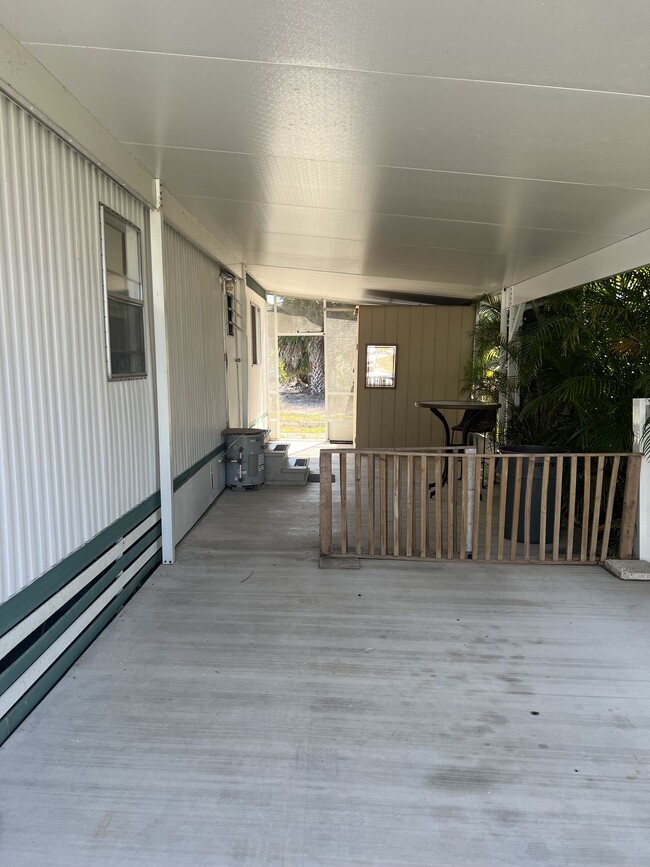 26124 Colony Rd in Bonita Springs, FL - Building Photo - Building Photo