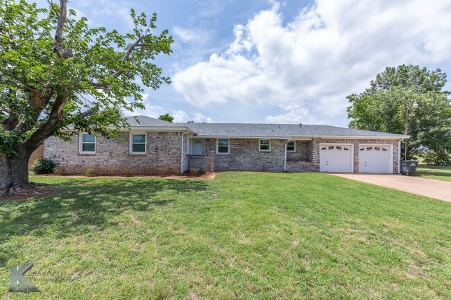 property at 5526 US Hwy 277 S