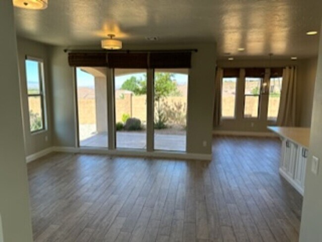 993 N Casitas Hill Loop in Washington, UT - Building Photo - Building Photo