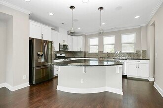 2633 Statesville Ave in Charlotte, NC - Building Photo - Building Photo