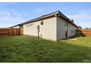 3513 Jessica Ln in Weslaco, TX - Building Photo