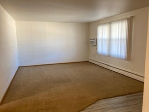 1707 Western Ave, Unit 6 in Green Bay, WI - Foto de edificio - Building Photo
