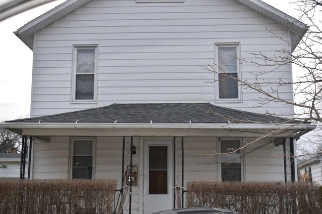 property at 214 S Enterprise St