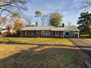 9506 Overhill Rd in Richmond, VA - Building Photo - Building Photo