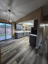 6902 W 3rd Ave in Kennewick, WA - Building Photo - Building Photo
