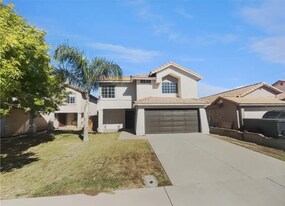 662 Spinnaker Dr in Perris, CA - Building Photo