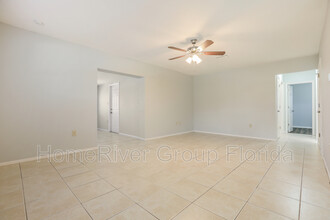 5642 New York Ave in Sarasota, FL - Building Photo - Building Photo