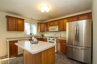 100 Nutting Rd in Westford, MA - Building Photo - Building Photo