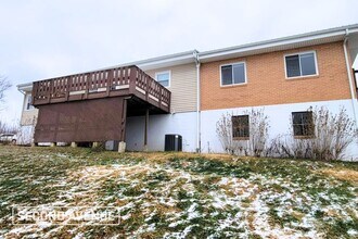 185 Woodridge Dr in Beaver, PA - Building Photo - Building Photo