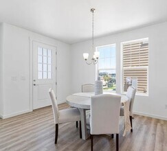 4510 Burl St in Timnath, CO - Foto de edificio - Building Photo