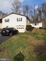 131 Hunters Church Rd in Liverpool, PA - Building Photo