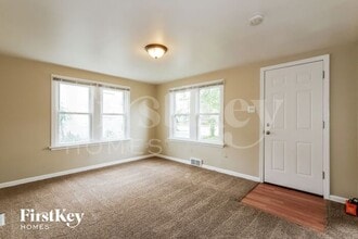 519 S Elmwood Ave in Waukegan, IL - Building Photo - Building Photo
