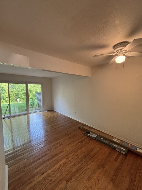 1752 Maple Ridge Rd in Haslett, MI - Building Photo