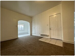 2237 Broadway St in Toledo, OH - Building Photo - Building Photo