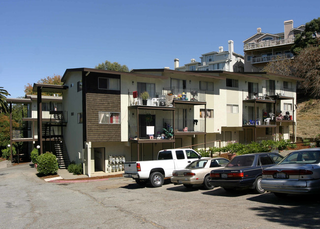 San Pablo Apartments in San Rafael, CA - Building Photo - Building Photo