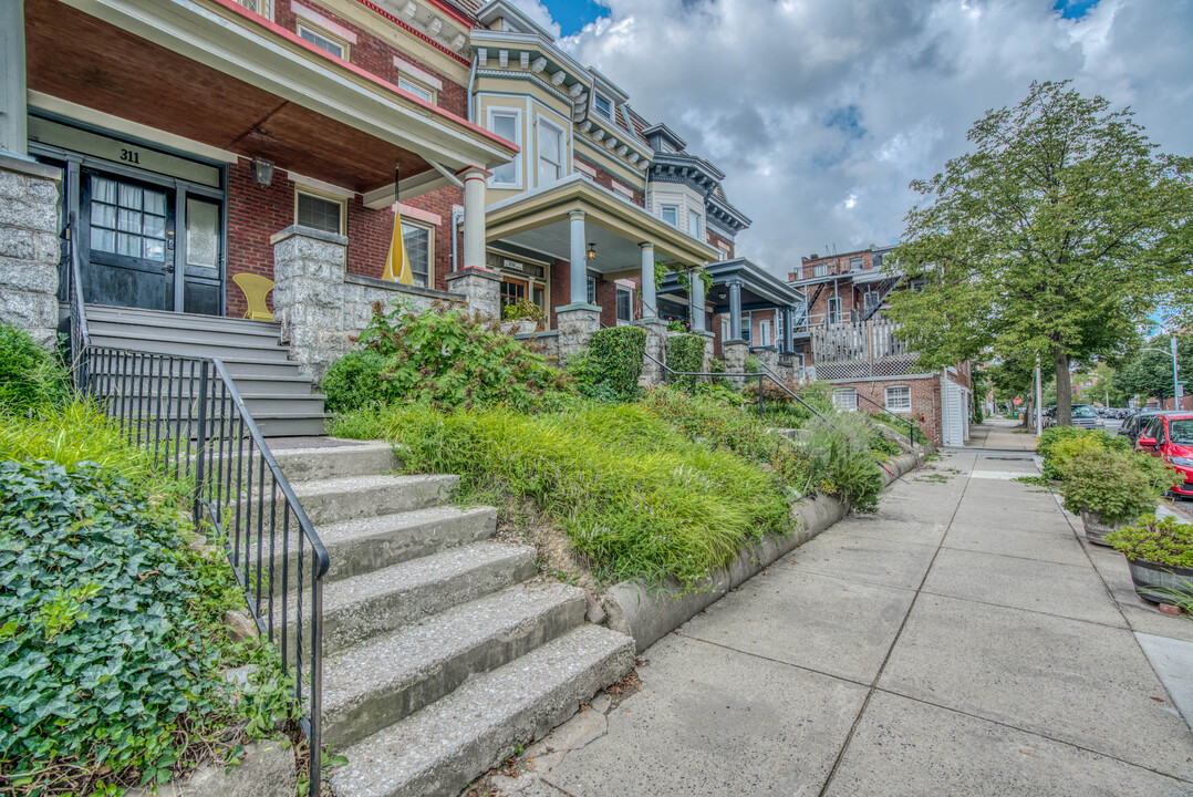 311 E 30th St, Unit 1 in Baltimore, MD - Building Photo