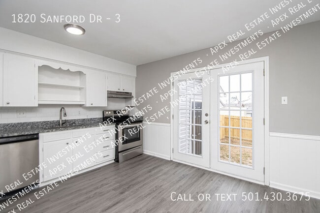 property at 1820 Sanford Dr