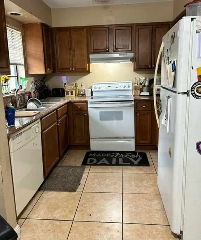 281 E Bay Ave in Longwood, FL - Building Photo - Building Photo