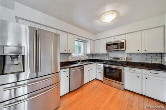 6233 W Caley Ave in Littleton, CO - Building Photo - Building Photo