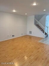 325 Towne Dr in Englishtown, NJ - Building Photo - Building Photo