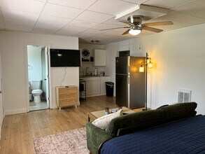 1207 E River Dr in Melbourne, FL - Building Photo - Building Photo