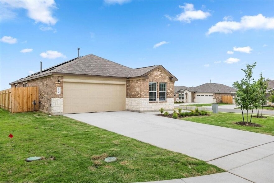 104 Winged Foot Ct in San Marcos, TX - Building Photo