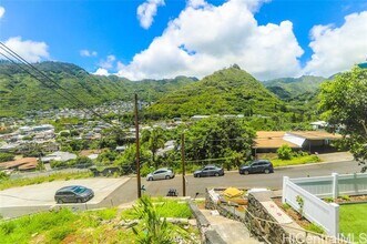 2343 Kuahea St in Honolulu, HI - Foto de edificio - Building Photo