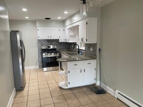 5530 N Mango Ave in Chicago, IL - Building Photo - Building Photo