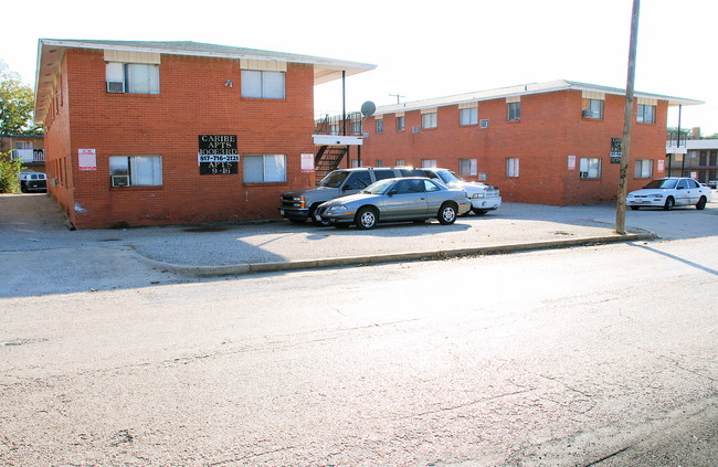 100 E 3rd St in Arlington, TX - Foto de edificio - Building Photo