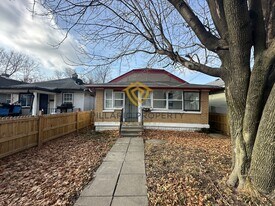 2420 Indianapolis Ave in Indianapolis, IN - Building Photo